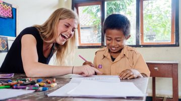 Top 6 Resume-Boosting Volunteer Abroad Programs