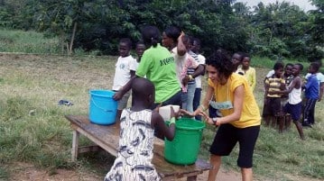 5 Ways Volunteering Abroad Will Change Your Life