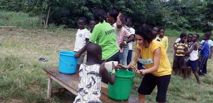 5 Ways Volunteering Abroad Will Change Your Life