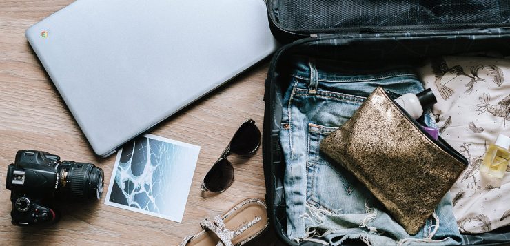 Ultimate Guide to Traveling Light and Dressing Well at the Same Time