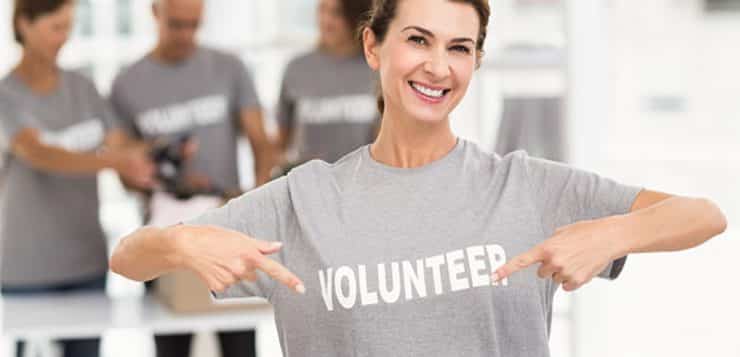 5 Ways Volunteering Can Land You a Job