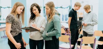benefits of extracurricular activities essay
