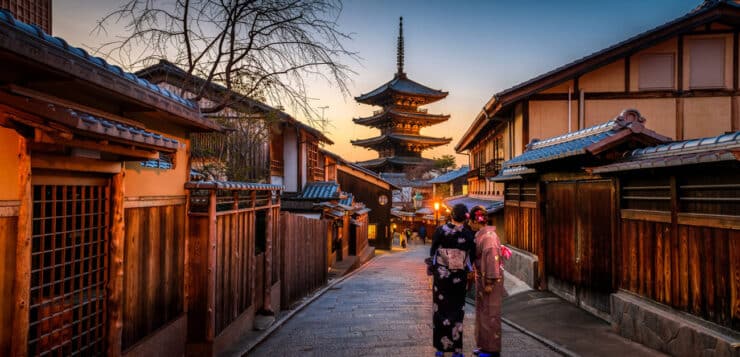 9 Essential Things Students and Tourists Need to Know Before Traveling to Japan