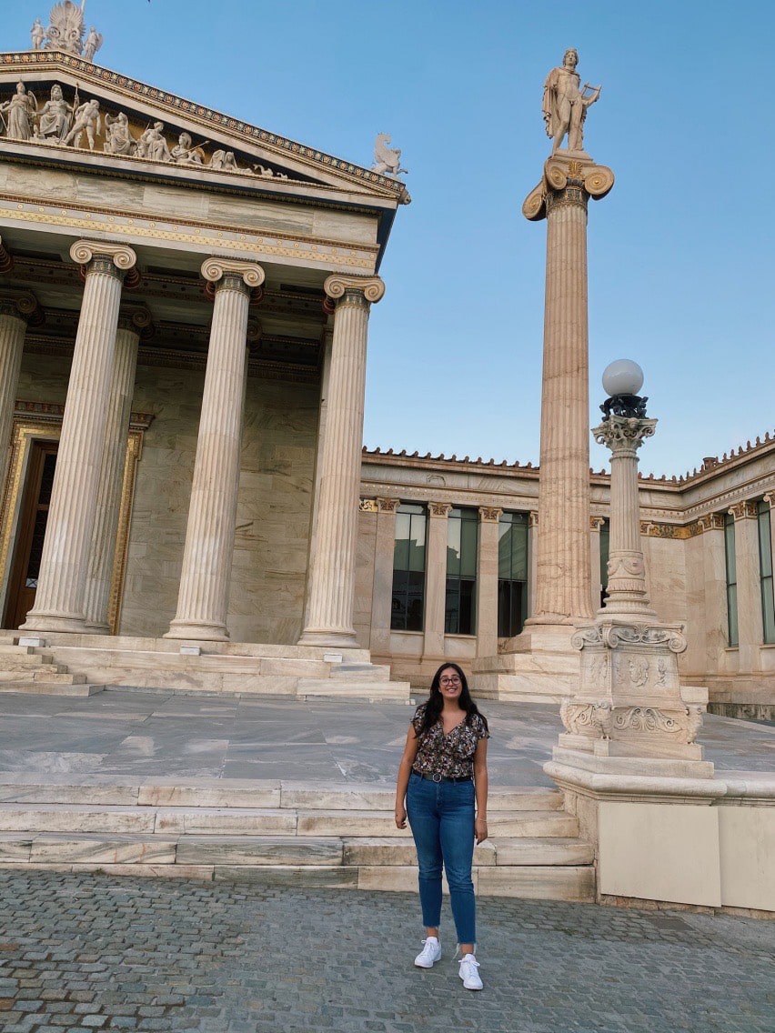 Lorena from Ontario fell in love with Greece on a vacation and ended up enrolling for a Bachelor of Arts